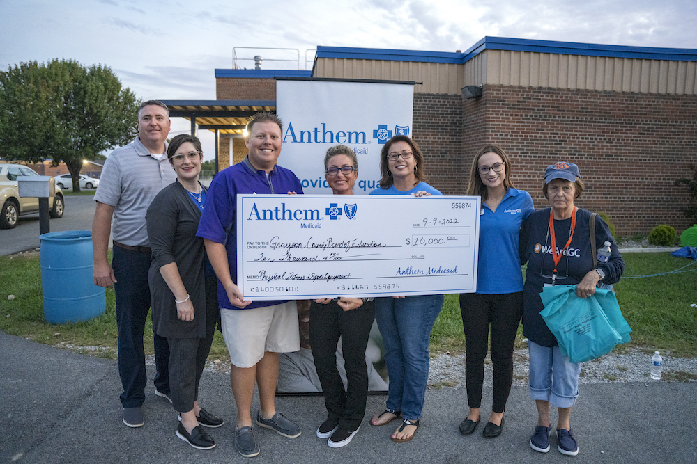 GCS and Anthem reps holding $10K Ceremonial Check in front of GC Tech Center. Pictured l-r: Doug Robinson, female Anthem rep, Josh Basham, Alicia White, Lisa Skaggs, female Anthem rep, Carolyn Thomason